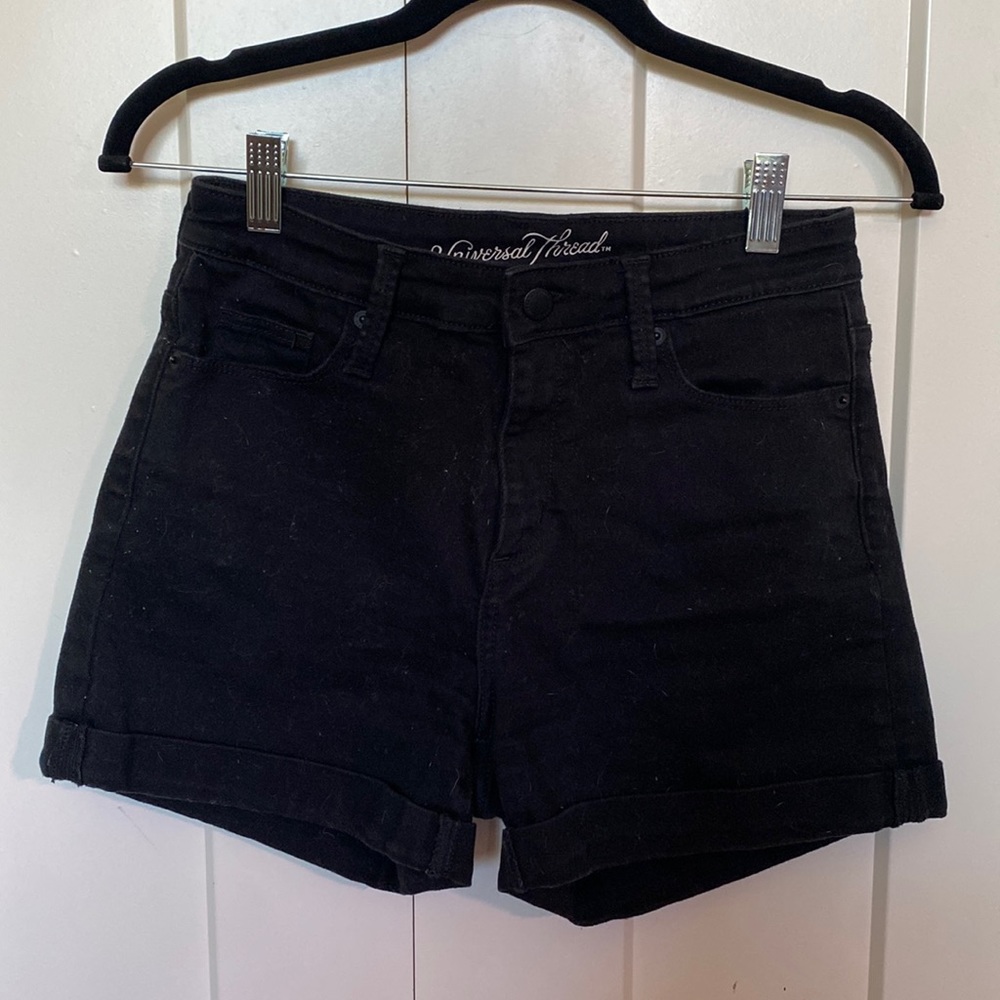 Black shorts Universal Thread